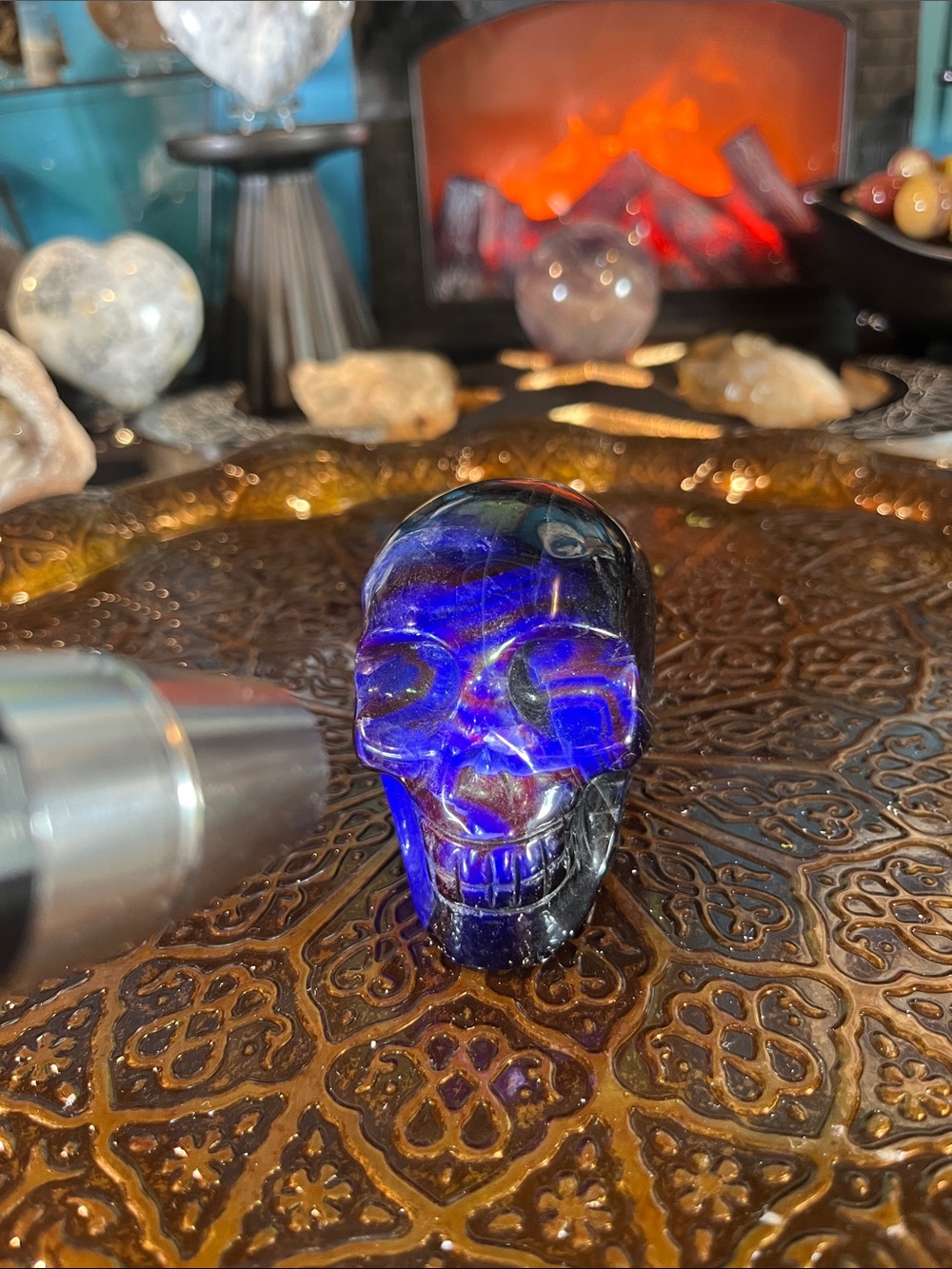 Black rose flourite skull - Picture 9 of 9